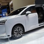 Kenikmatan Berkendara Di Dalam Kabin Wuling Darion PHEV