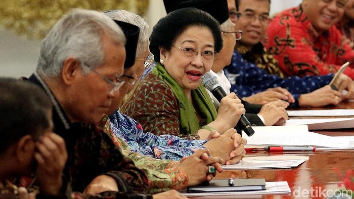 Perubahan Konstitusi Masih Wanaca Pro Kontra Di Mata Publik!