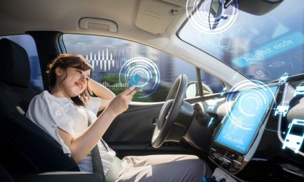 Teknologi Mercedes Benz Berikan Kenyamanan Berkendara