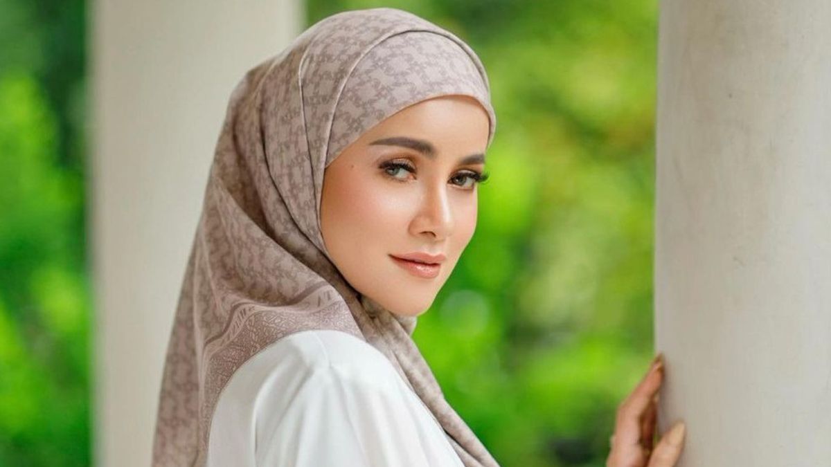 Lepas Hijab