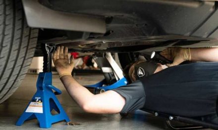 Selang Oli Mobil Kamu Sering Mengalami Kebocoran? Yuk Simak