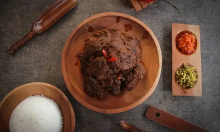 Hidangan Terlezat Rendang Menawarkan Cita Rasa Nusantara