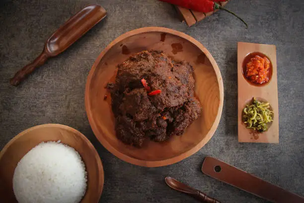 Hidangan Terlezat Rendang Menawarkan Cita Rasa Nusantara