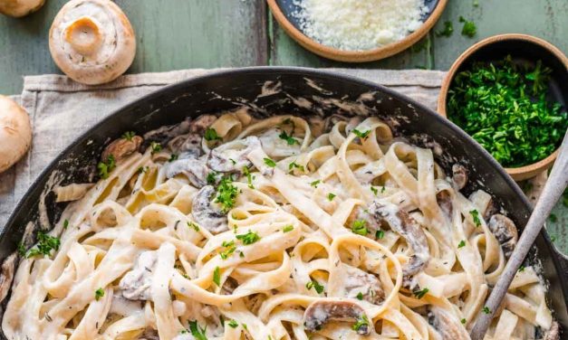 Fettucini Creamy Mushroom, Makan Siang Ala Restoran