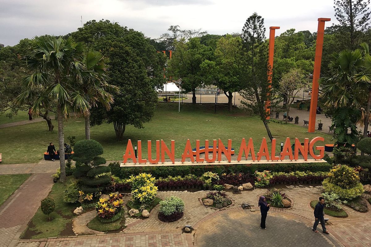 Berkunjung