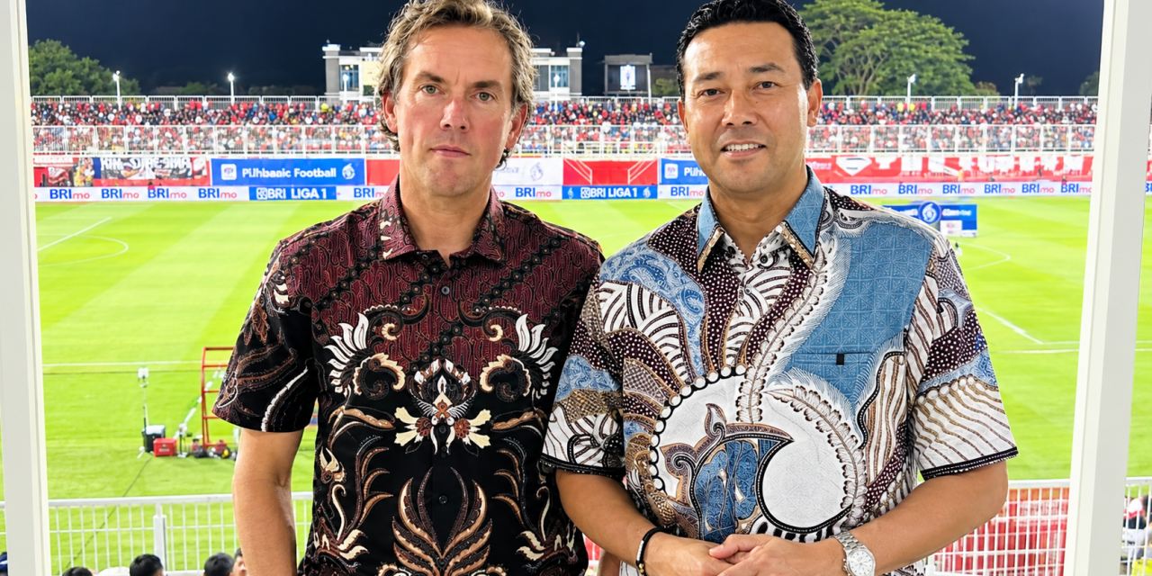 Denny Landzaat Terus Asah Bahasa Indonesia Demi Timnas Garuda